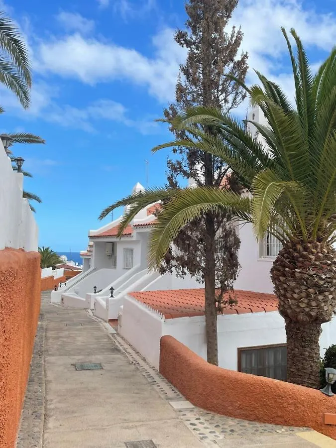 White Sand, Huge Terrace, Fast Wi-Fi, Netflix