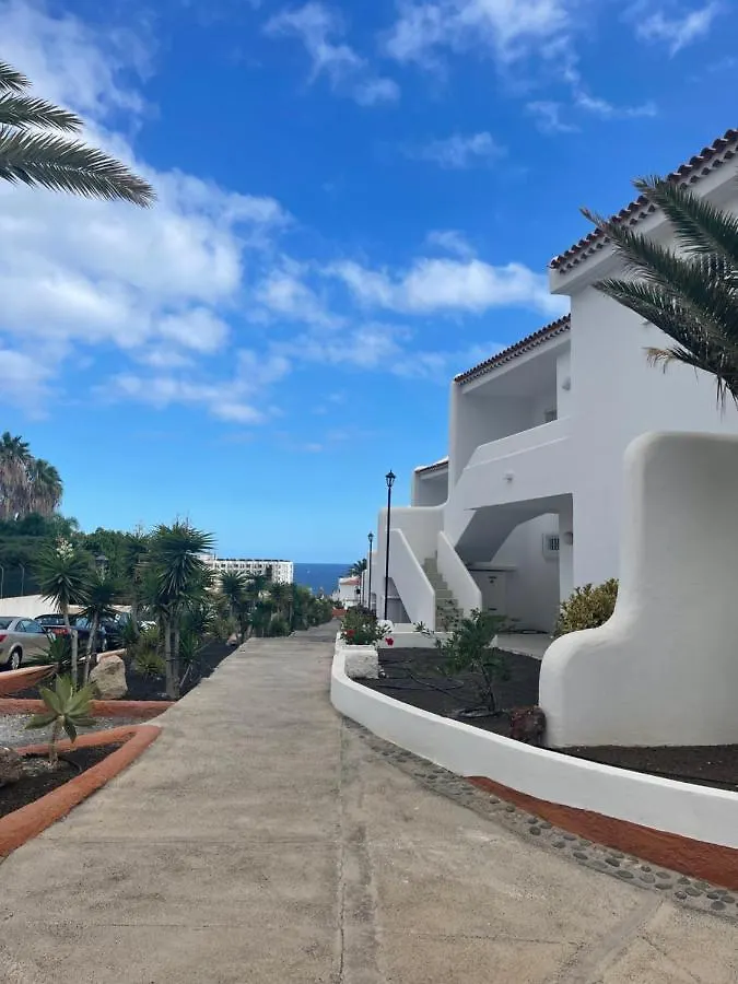 White Sand, Huge Terrace, Fast Wi-Fi, Netflix Spain